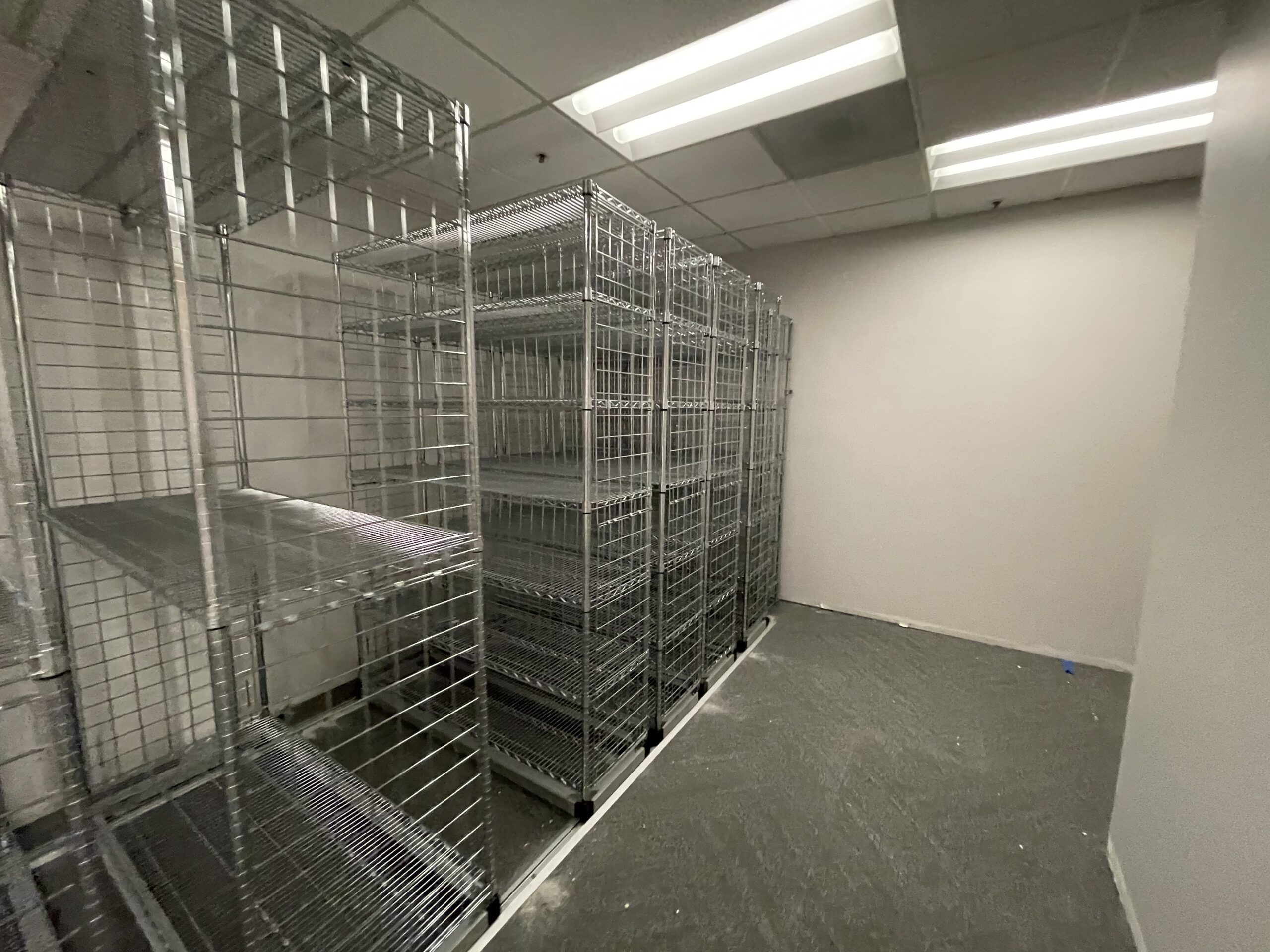 Mountain View – high-density uniform storage, deep view