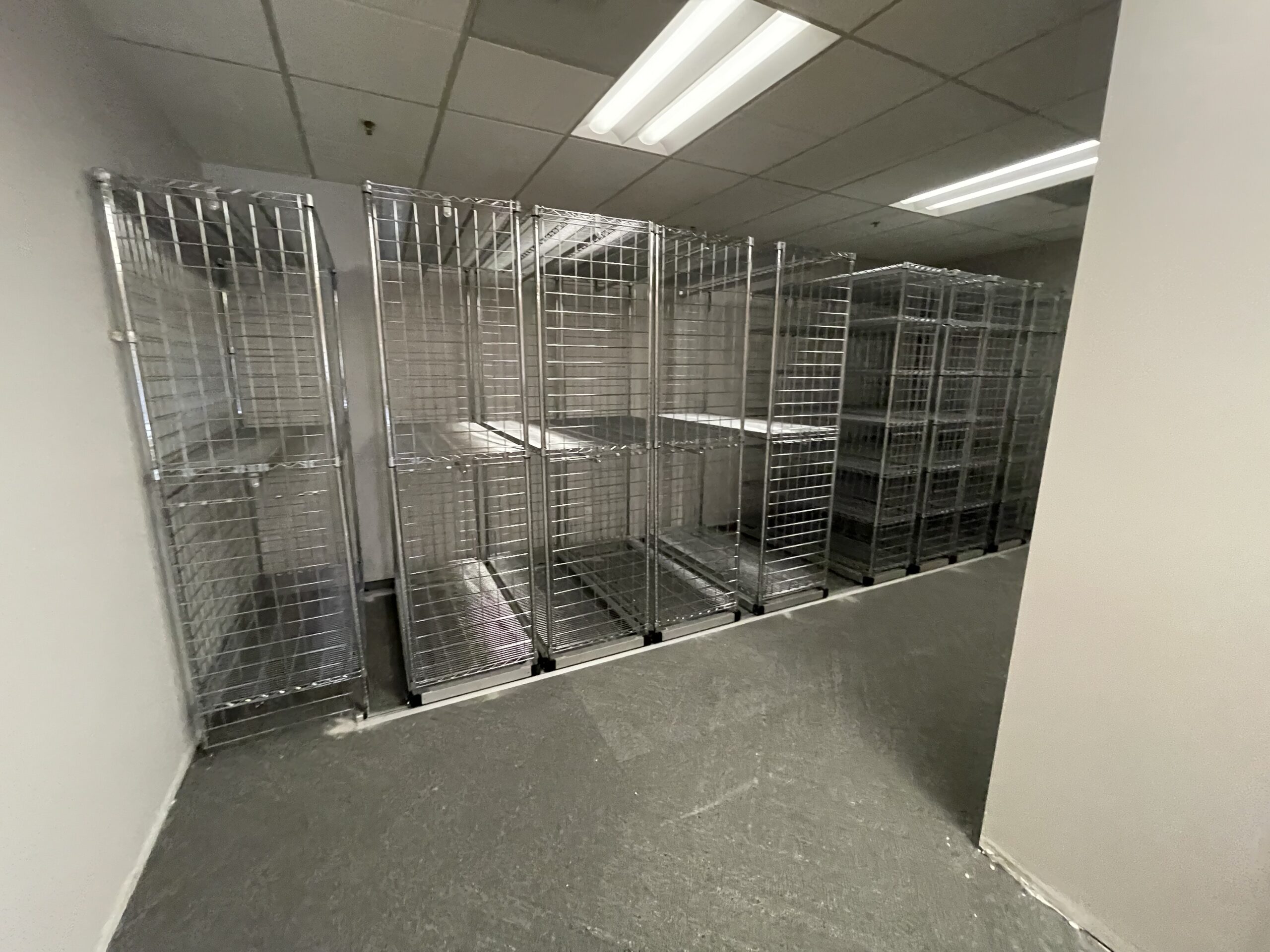 Mountain View – installed wire shelving with dividers